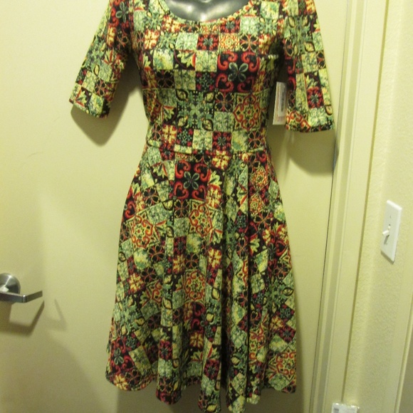 LULAROE dress with skater skirt, size MED, NWT - Picture 5 of 5